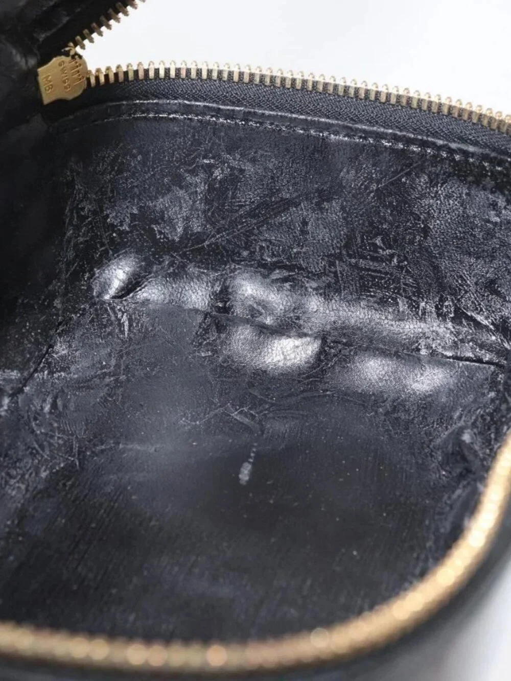 GUCCI Bamboo Vanity Patent Leather Black Gold 032 1705 0151 Auth